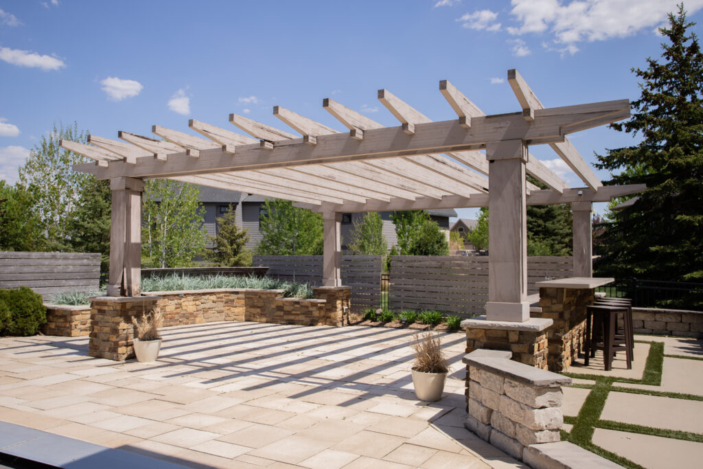 wood vs. aluminum pergolas