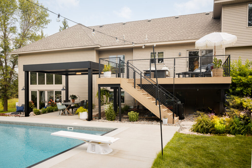 freestanding motorized pergola Minnesota with adjustable louvers installed on patio