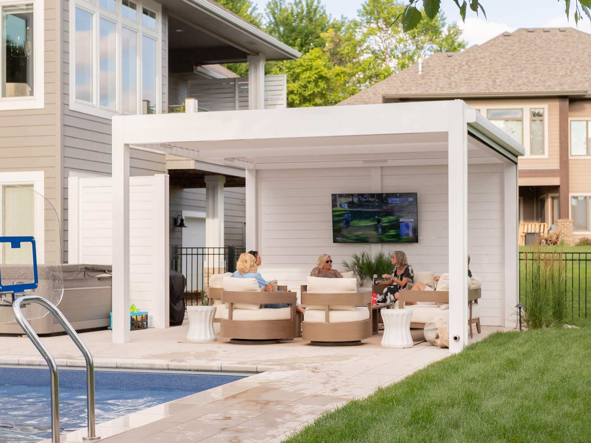 freestanding louvered pergola with motors